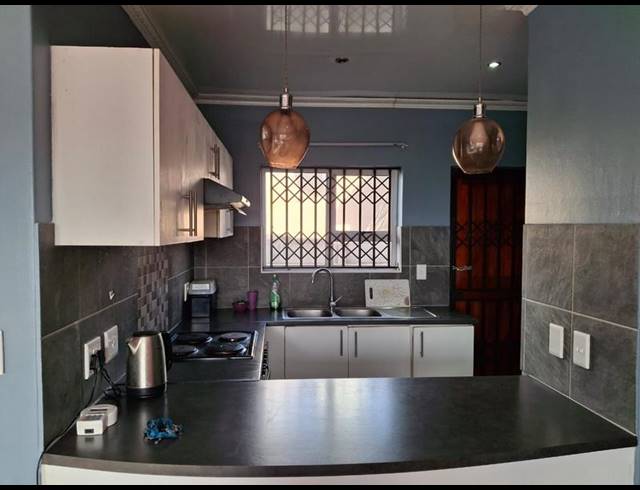 3 BEDROOM PROPERTY TO RENT IN STRATFORD GREEN